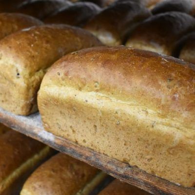CHLEB IG; waga 300 g; chleb mieszany produkowany z mąki pszennej i żytniej. Chleb o niskim indeksie glikemicznym.
Zawiera gluten
